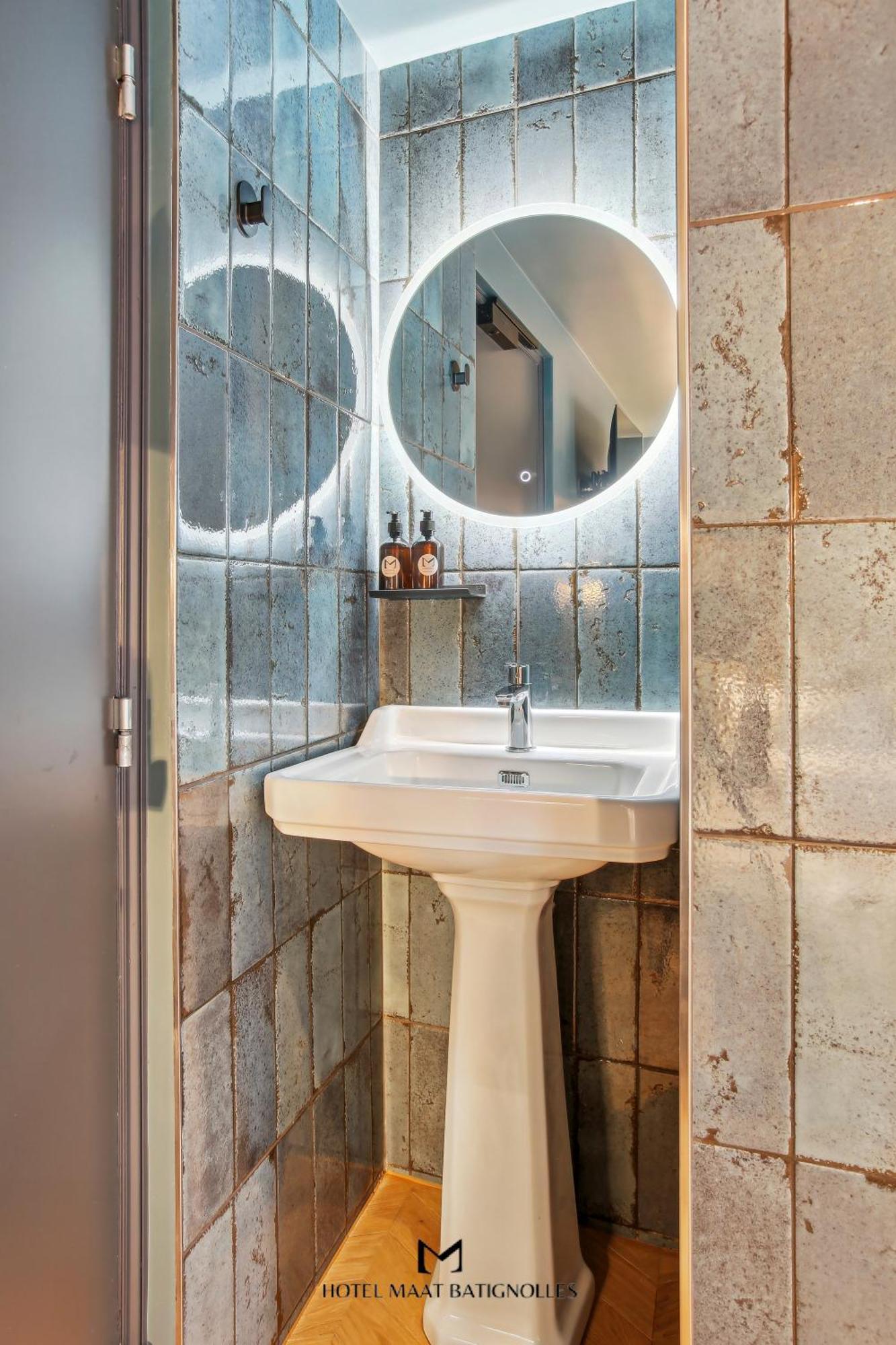 Hotel Maat Batignolles パリ エクステリア 写真